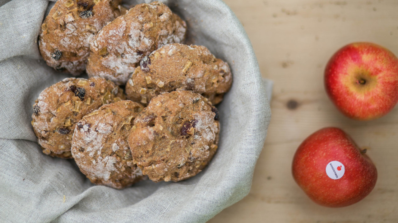 Bio-Bauer Walter serviert: Apfelbrötchen. Biosüdtirol - Bio-Äpfel aus ...